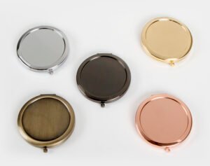 Get Your FREE Rose Gold Compact Mirror Sample