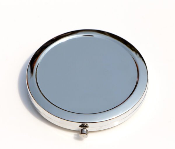 Get Your FREE Rose Gold Compact Mirror Sample